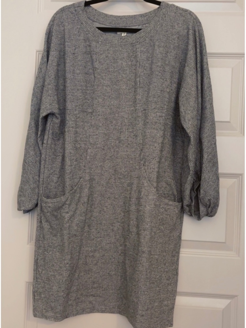 Max Studio Gray Crewneck Knit Sweater Dress with Pockets ~ XL